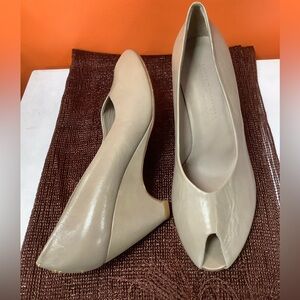 Bottega Veneta Leather Peep Toes